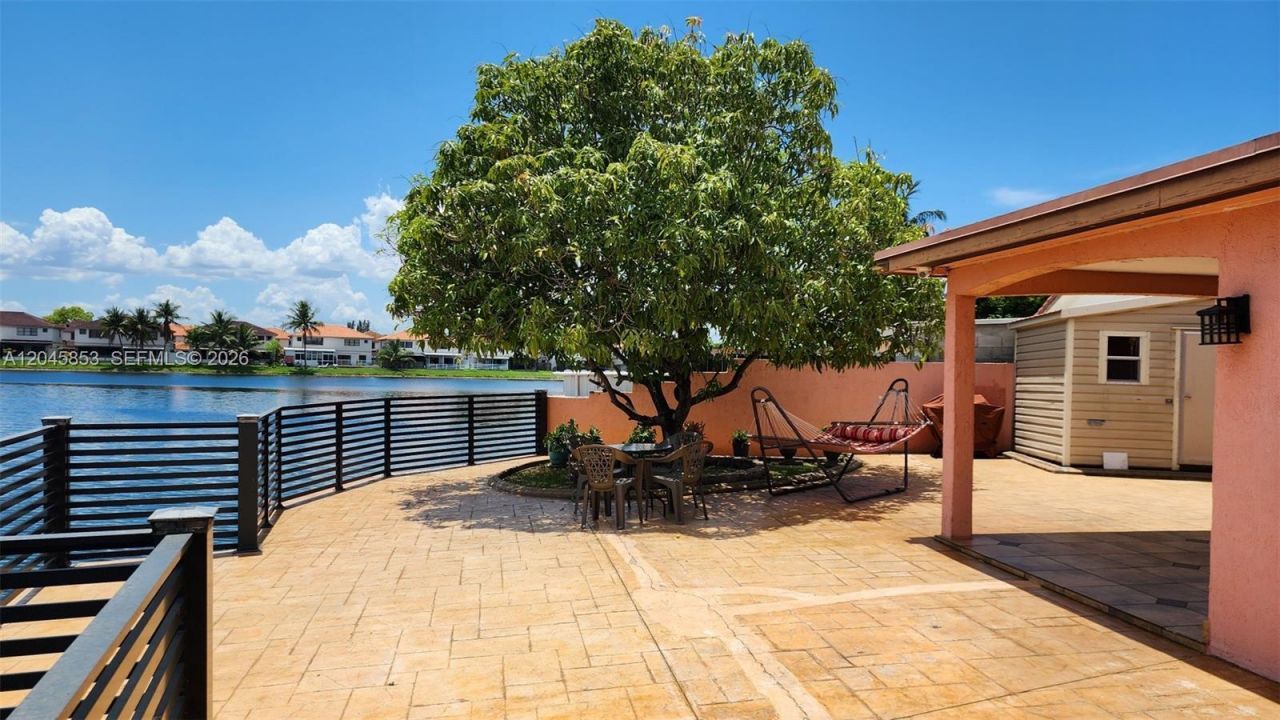 2588 W 64th St, Hialeah, FL 33016 Photo