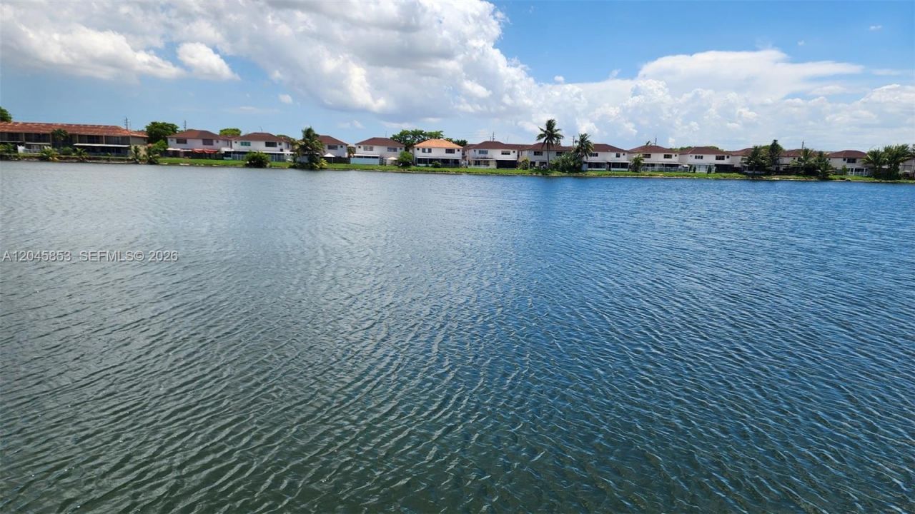 2588 W 64th St, Hialeah, FL 33016 Photo