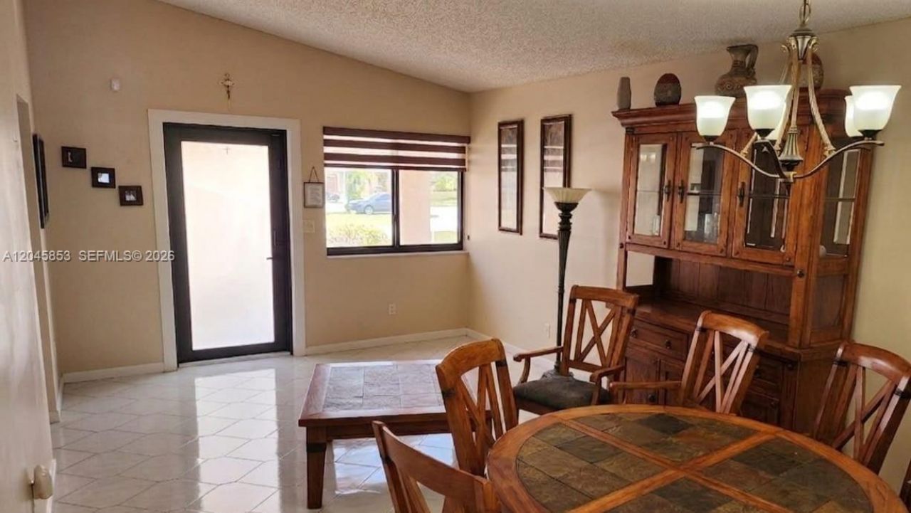 2588 W 64th St, Hialeah, FL 33016 Photo