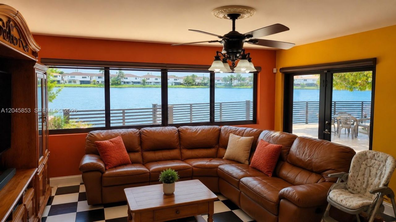 2588 W 64th St, Hialeah, FL 33016 Photo