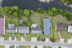 244 Weyburn St. photo 4