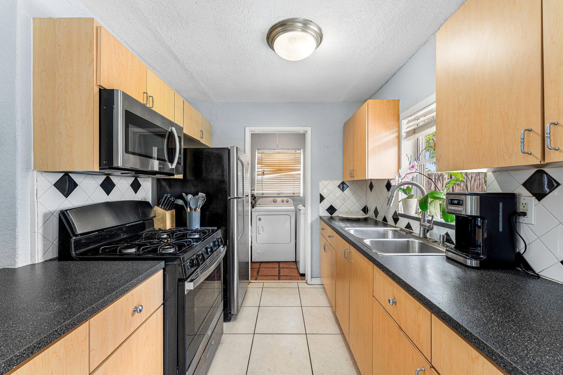 5543 SW 7th Street, Margate, FL 33068 Photo