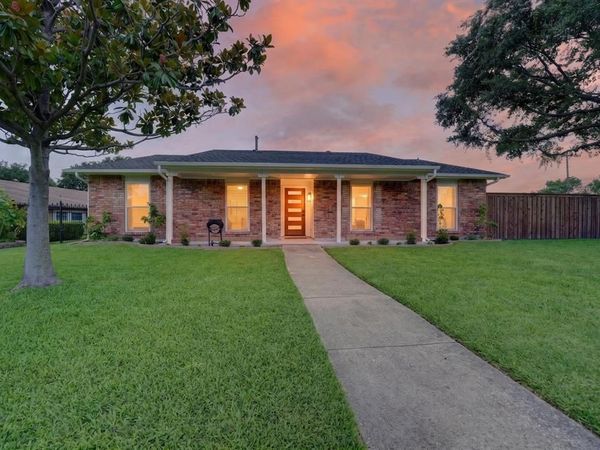 4333 Woodbluff Drive, Mesquite, TX 75150