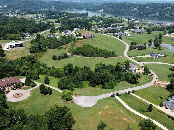3630 Lashbrooke Way, Louisville, TN 37777