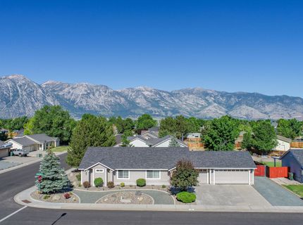 1225 Springtime Drive, Gardnerville, NV 89460 Photo