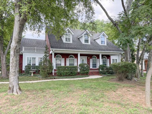 1618 Buckingham Dr , Murfreesboro, TN 37129