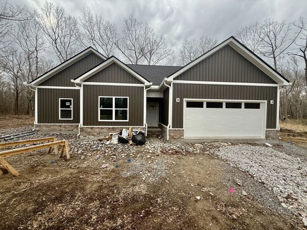 670 N Ballard Rd , Manchester, TN 37355