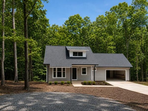 1131 Summerset DR , Moneta, VA 24121