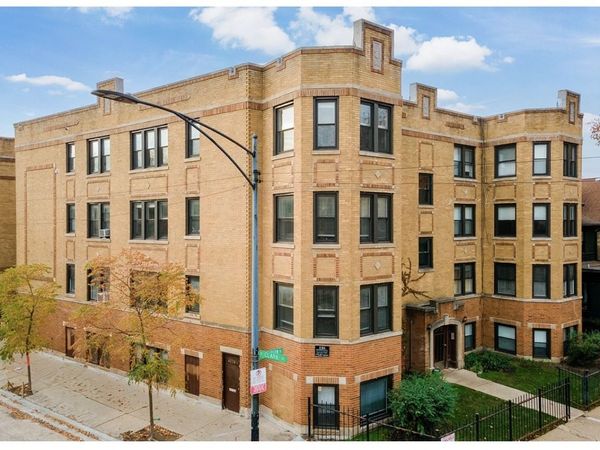 4222 N Clark Street , Unit 1, Chicago, IL 60613