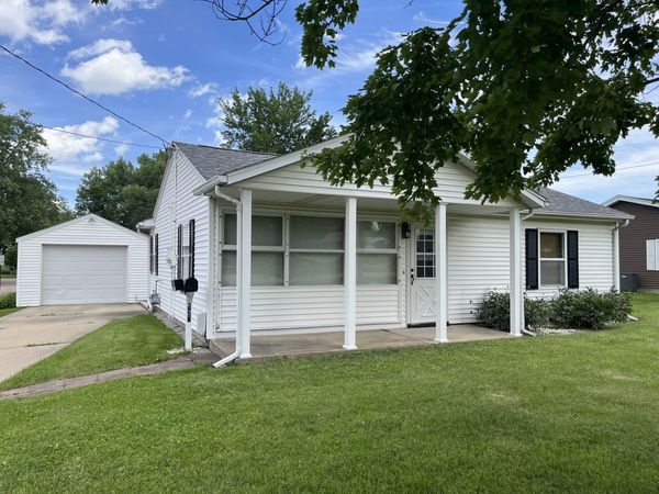 526 Edwards Street , Kewanee, IL 61443