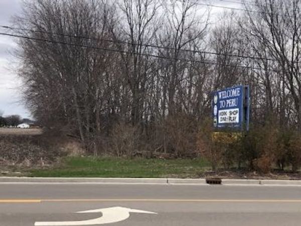 0 N Peoria Street , Peru, IL 61354