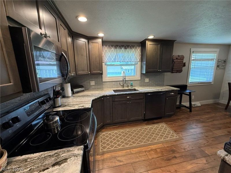 1038 2nd Street SW, New Philadelphia, OH 44663 Photo 10