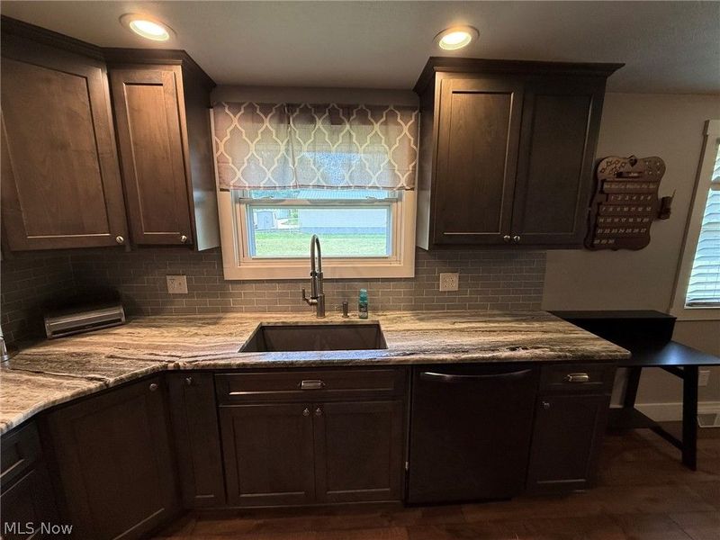 1038 2nd Street SW, New Philadelphia, OH 44663 Photo 11