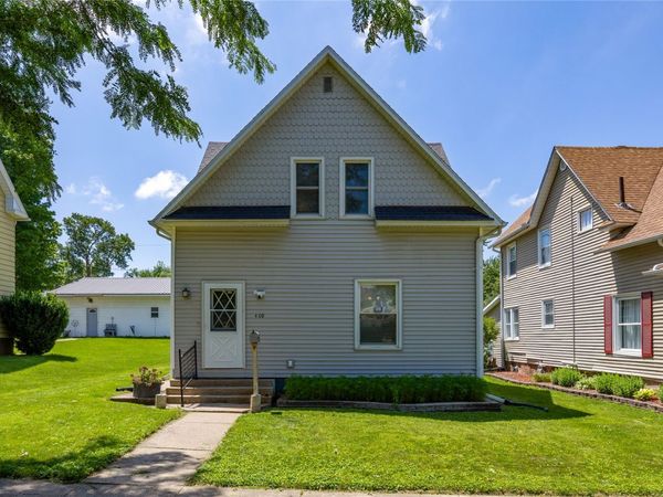 409 Walnut Street , Tipton, IA 52772