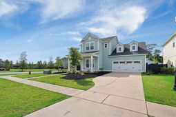 128 Ashworth Drive photo 4