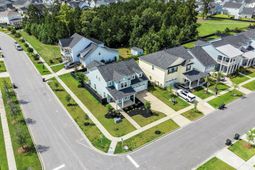 128 Ashworth Drive photo 4