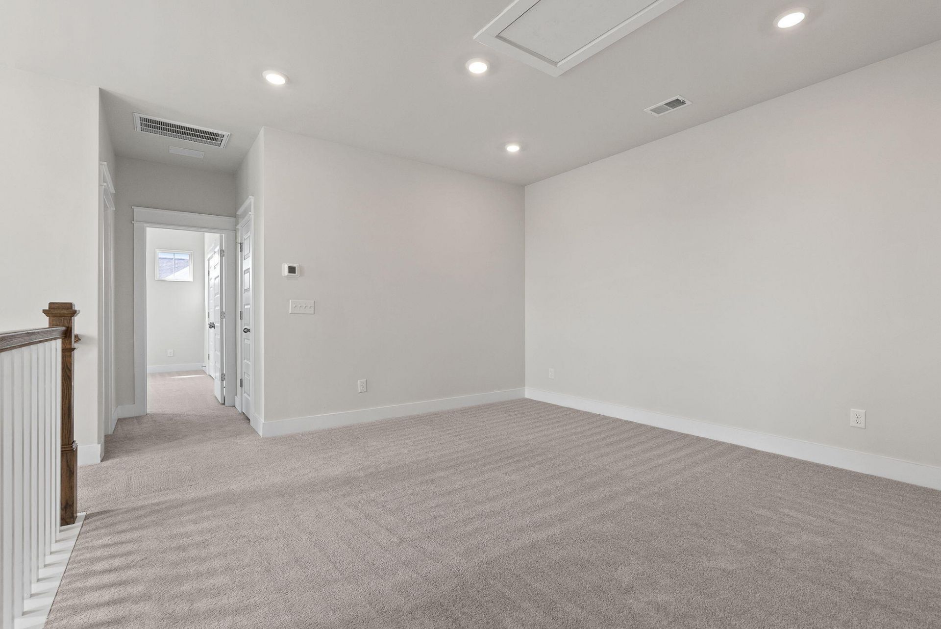 128 Ashworth Drive Photo 45
