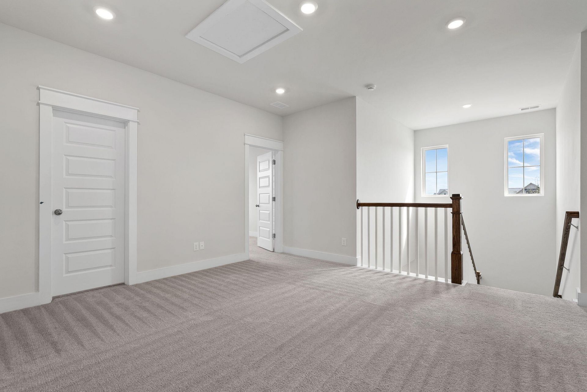 128 Ashworth Drive Photo 46