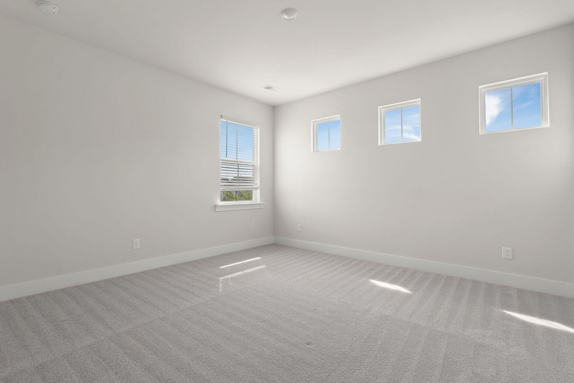 128 Ashworth Drive Photo 48