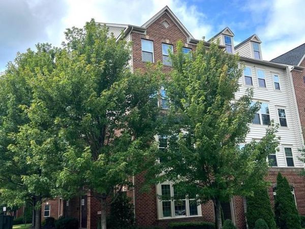 42101 PIEBALD SQUARE, ALDIE, VA 20105