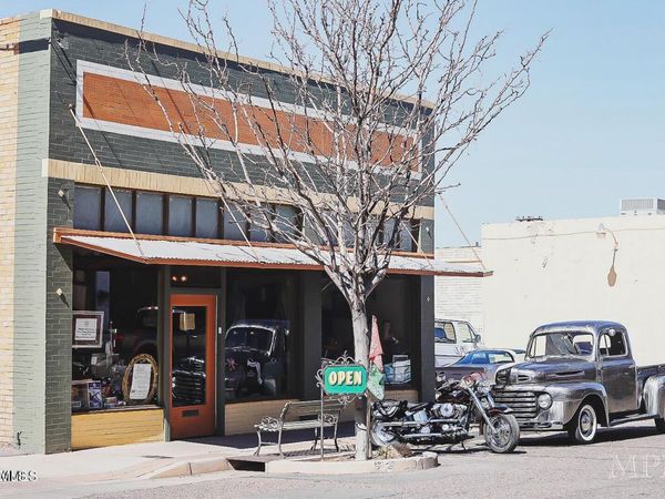213 N KINSLEY Avenue, Winslow, AZ 86047