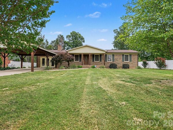 1138 Graham Street, Claremont, NC 28610