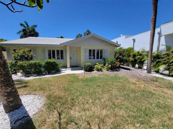 323 MADISON DRIVE, SARASOTA, FL 34236