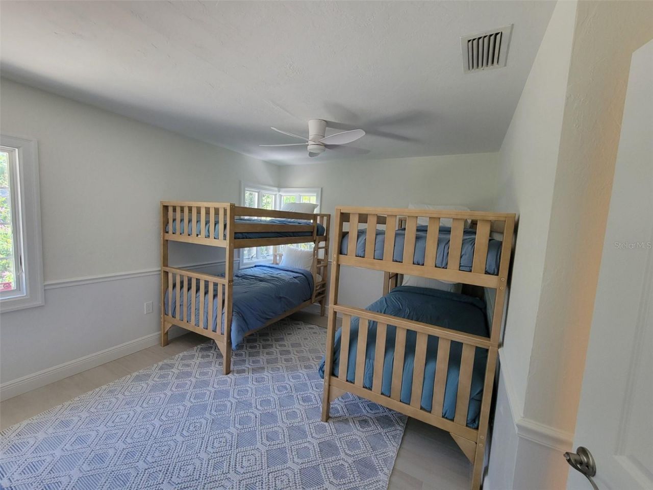 323 Madison Drive , Sarasota, FL 34236 Photo
