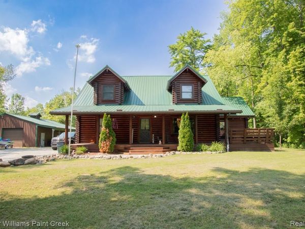 5104 Ravenswood Road, Kimball Twp, MI 48074