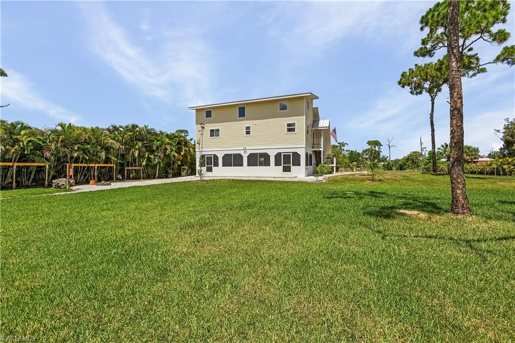 8626 Redwood Dr , Saint James City, FL 33956 Photo