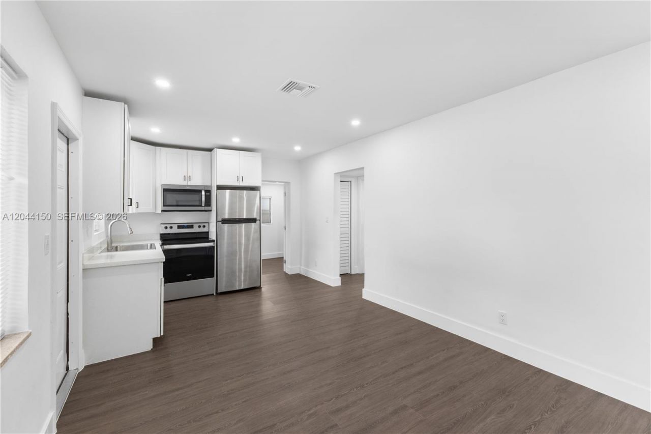 1918 Taft St, Unit Rear Unit, Hollywood, FL 33020 Photo