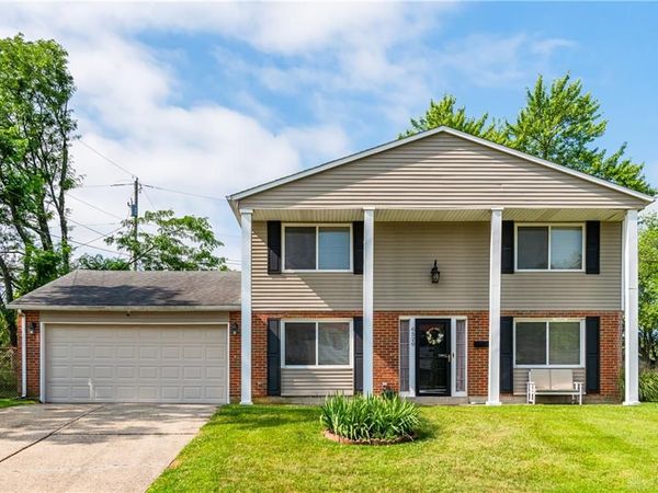 6520 Larcomb Drive, Huber Heights, OH 45424