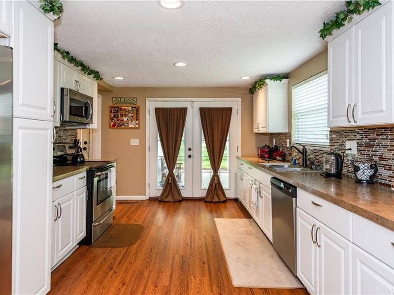 6520 Larcomb Drive, Huber Heights, OH 45424 Photo 12