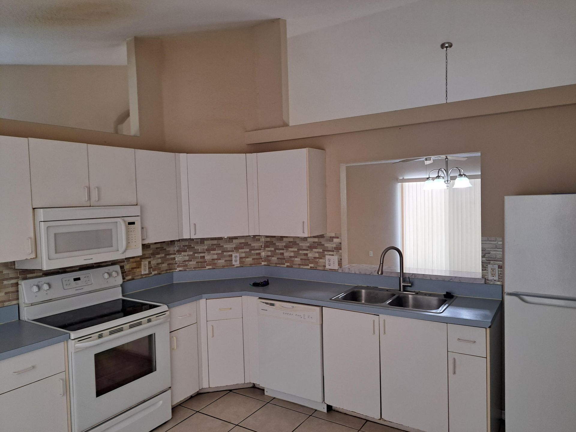 212 SW Ewing Avenue, Port Saint Lucie, FL 34983 Photo