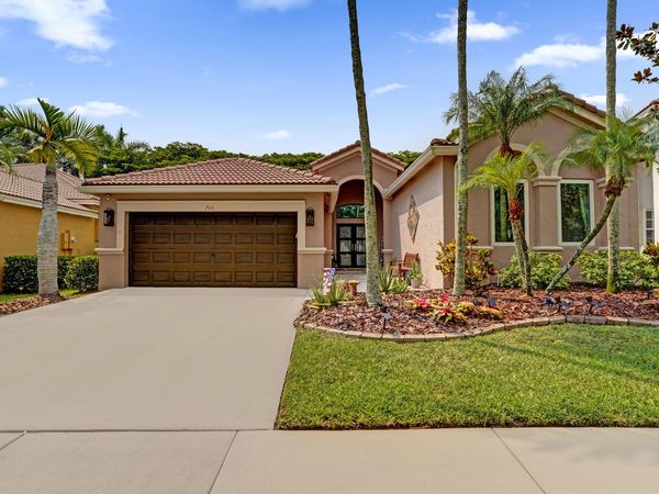 706 Tulip Circle, Weston, FL 33327