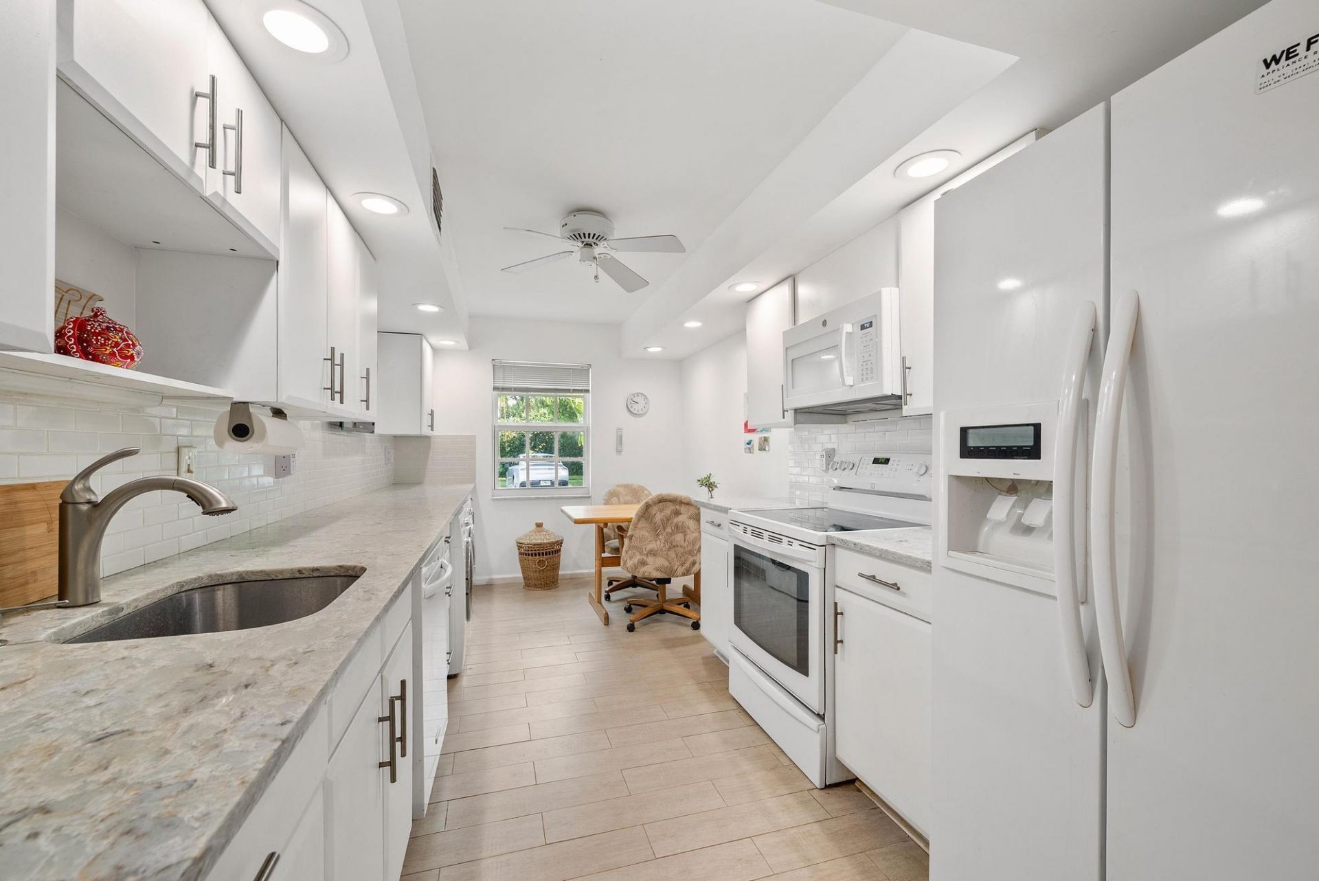 1262 N Sugar Sands Boulevard, Unit 126, Singer Island, FL 33404 Photo
