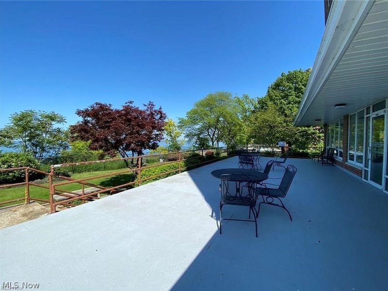 11850 Edgewater Drive, Unit 925, Lakewood, OH 44107 Photo 12