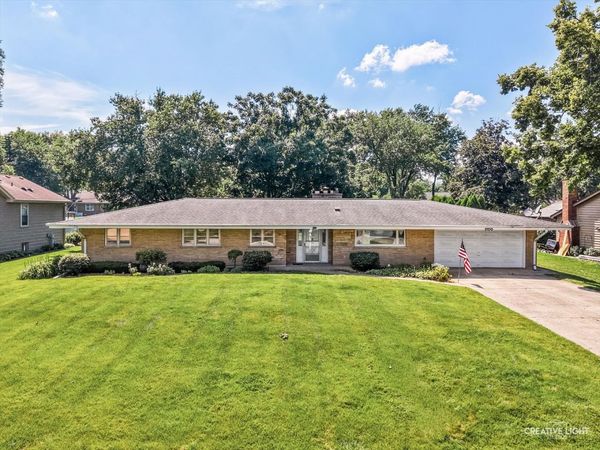 1700 Westview Avenue , Lombard, IL 60148