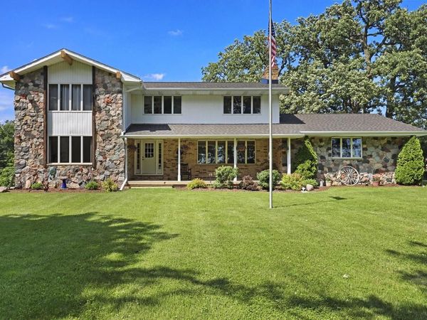 15314 IVES GROVE ROAD, UNKNOWN, WI 53182
