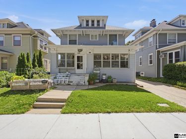 1043 S 30th Avenue, Omaha, NE 68105
