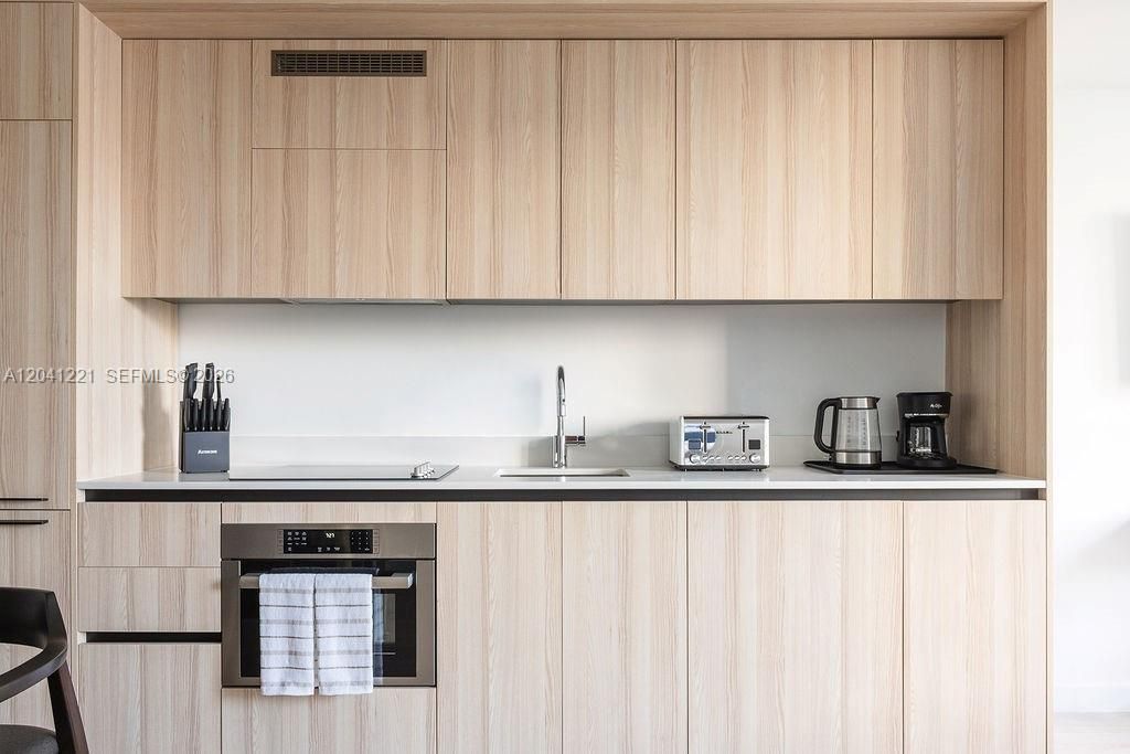 225 N Miami Ave , Unit 1804, Miami, FL 33128 Photo