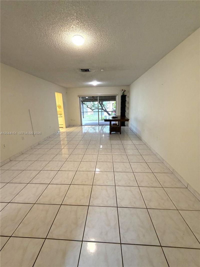 14725 SW 86th Ln , Miami, FL 33193 Photo