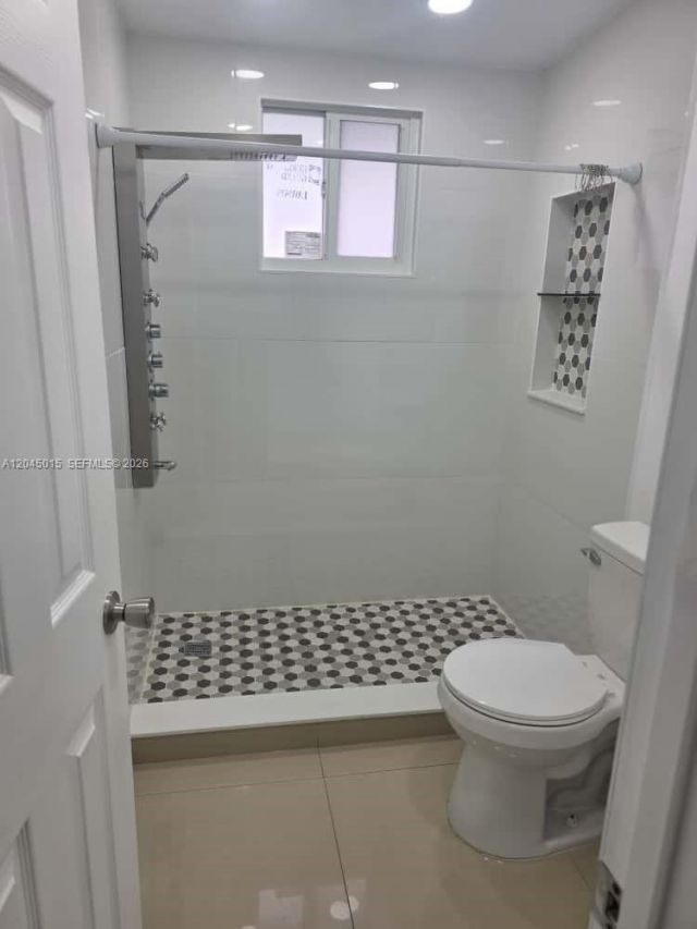 23 Miami Gardens Rd , Unit 3, West Park, FL 33023 Photo