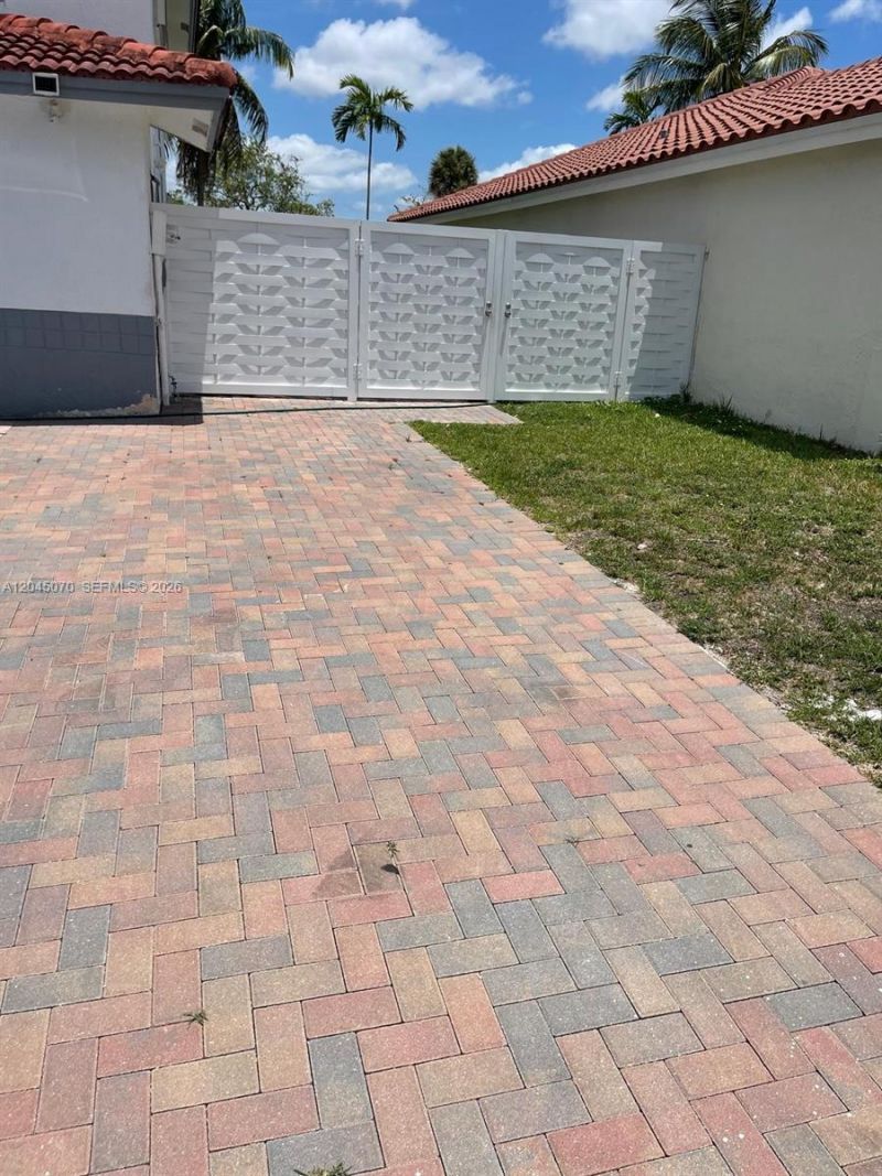 15975 SW 109th St, Unit 1, Miami, FL 33196 Photo