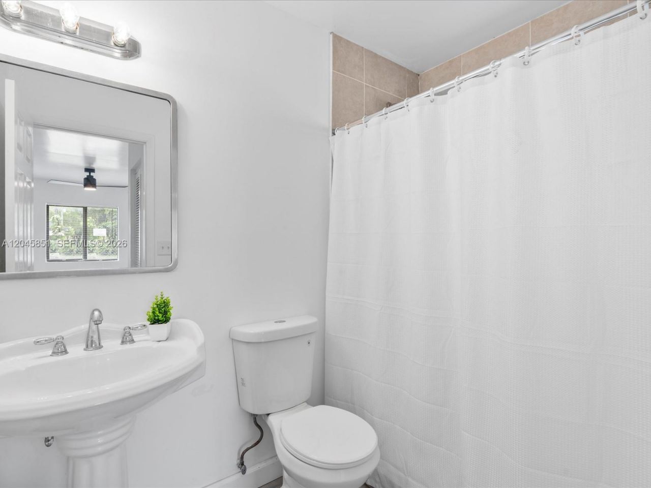 10455 SW 179th St , Unit 1, Miami, FL 33157 Photo