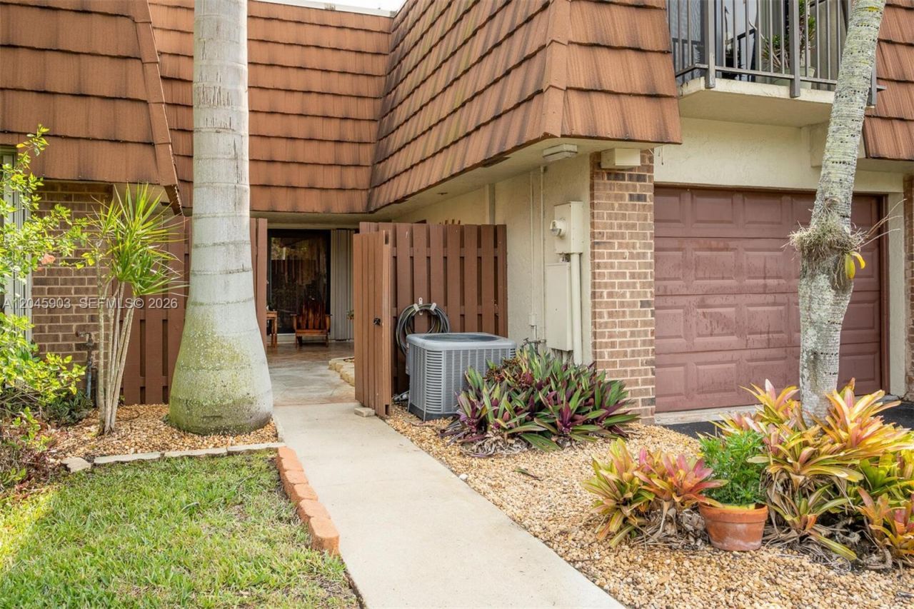 1222 SW 120th Way , Unit 190, Davie, FL 33325 Photo