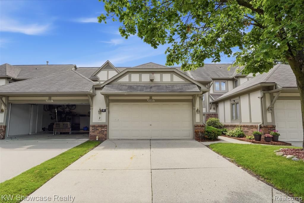 42289 Saratoga Circle, Unit 8, Canton Township, Mi 48187 Main Photo