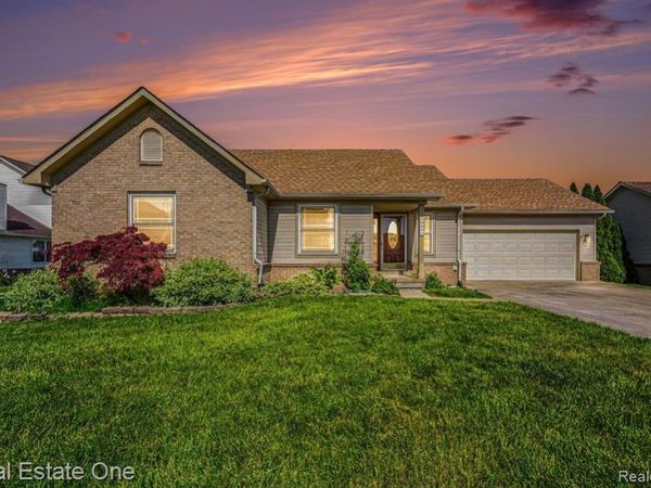 13941 Perry Place Court, Riverview, MI 48193