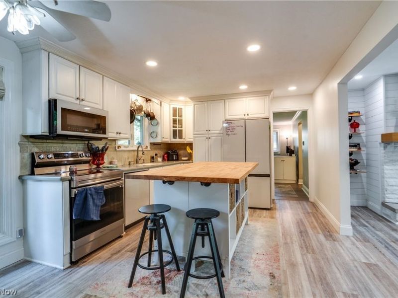 1501 Corrib Avenue NW, Canton, OH 44708 Photo 4