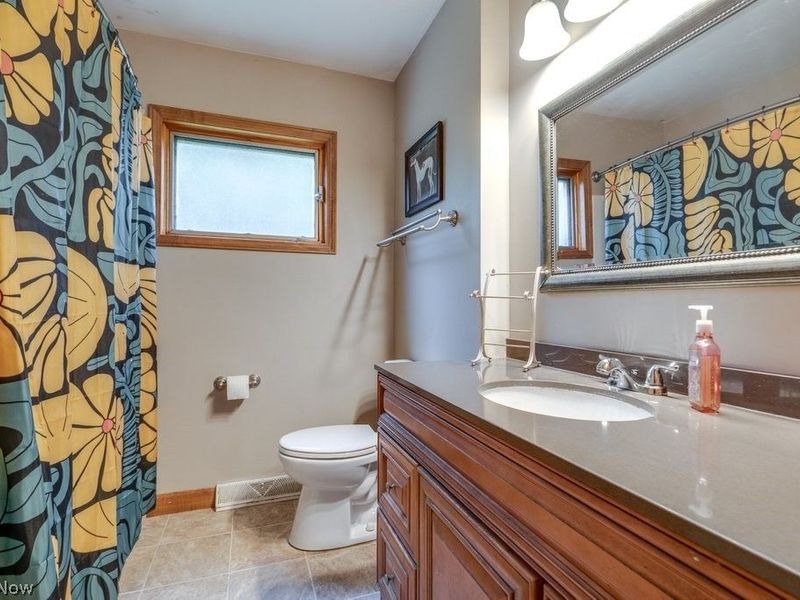 1568 Hagey Drive, Barberton, OH 44203 Photo 10